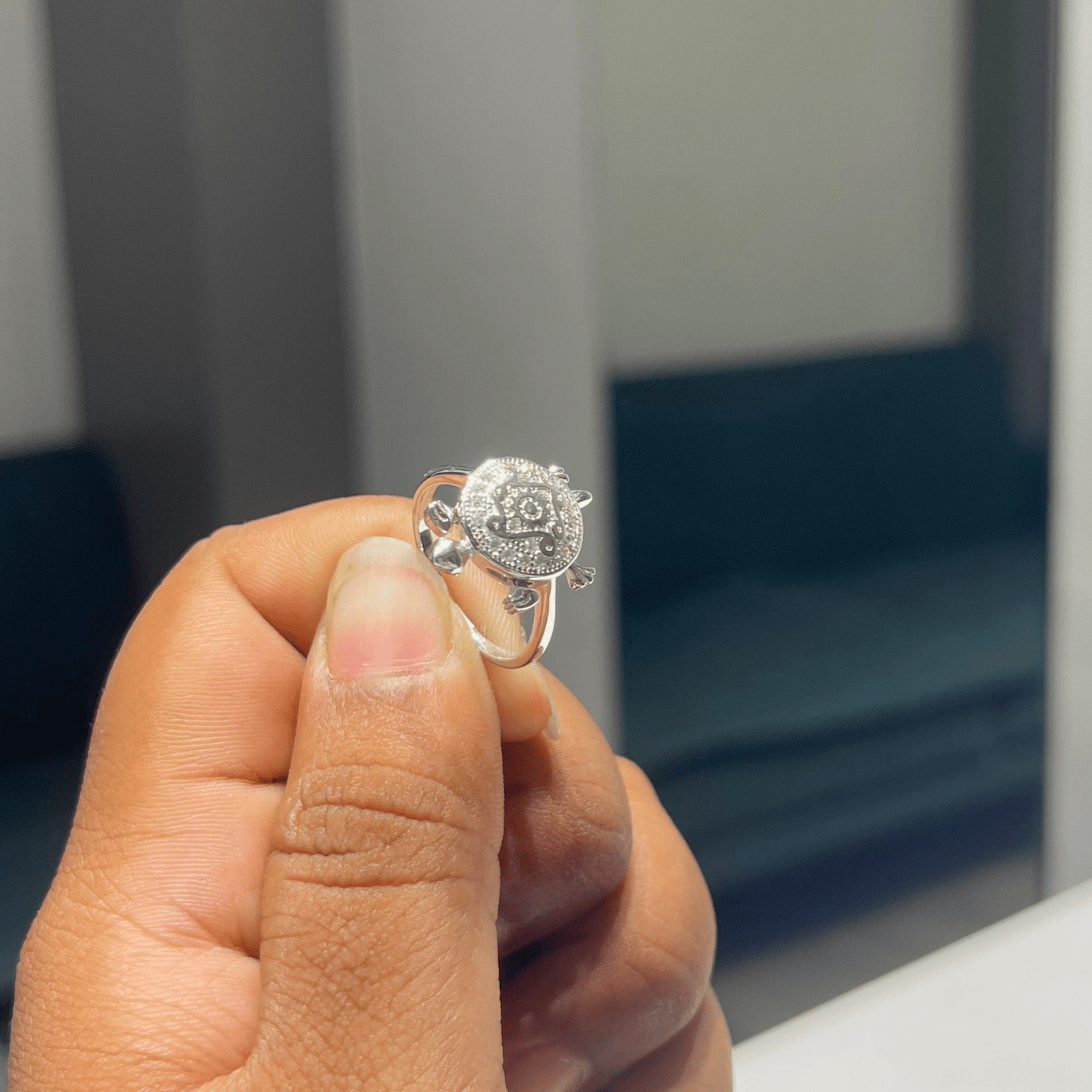Crown Style Ring