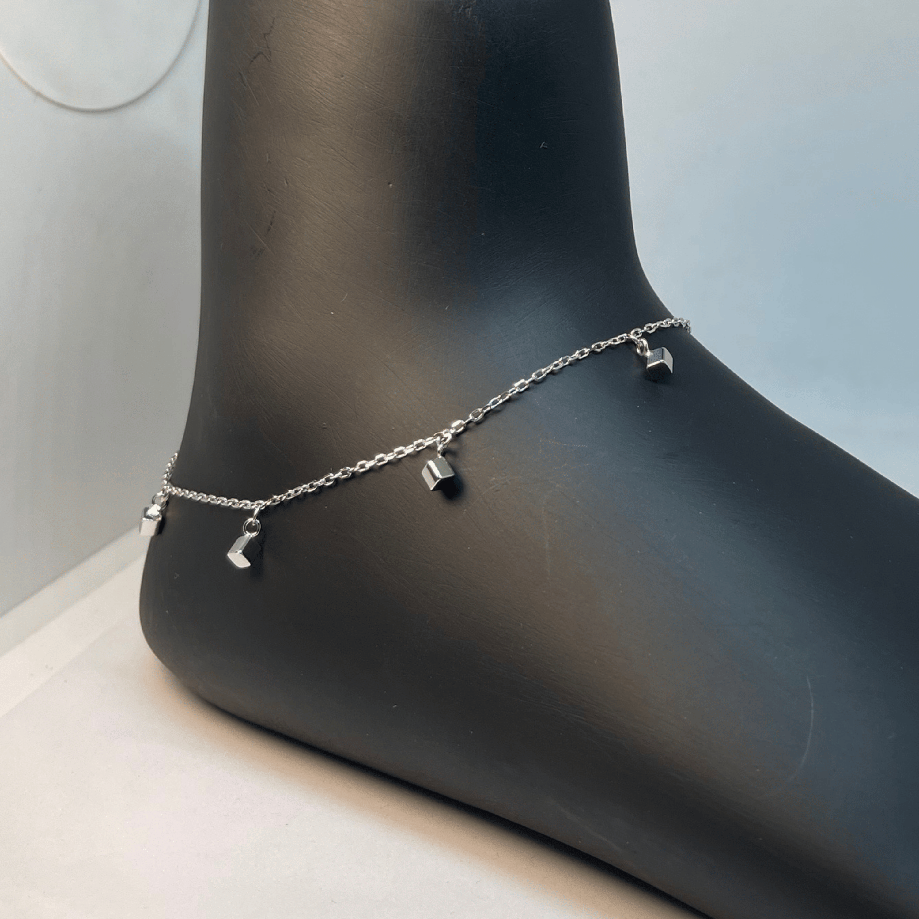 Sleek Style Silver Payal
