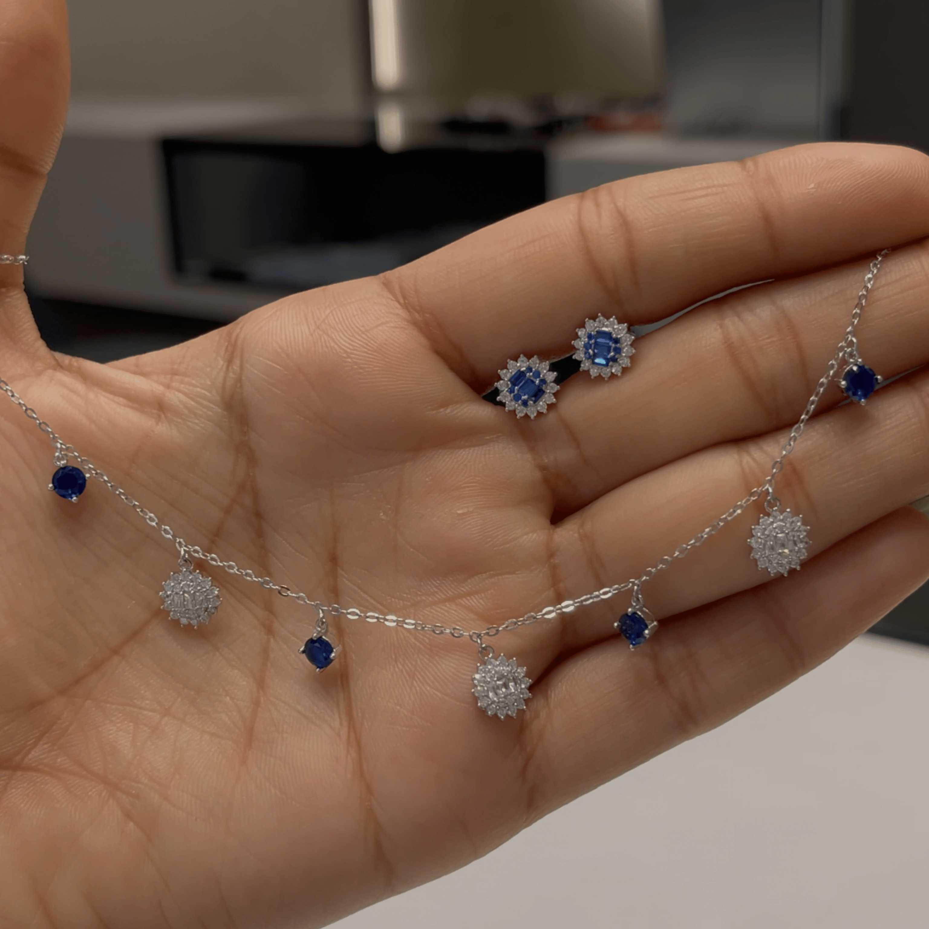 925 Silver Sapphire Sparkle Charm Necklace Set