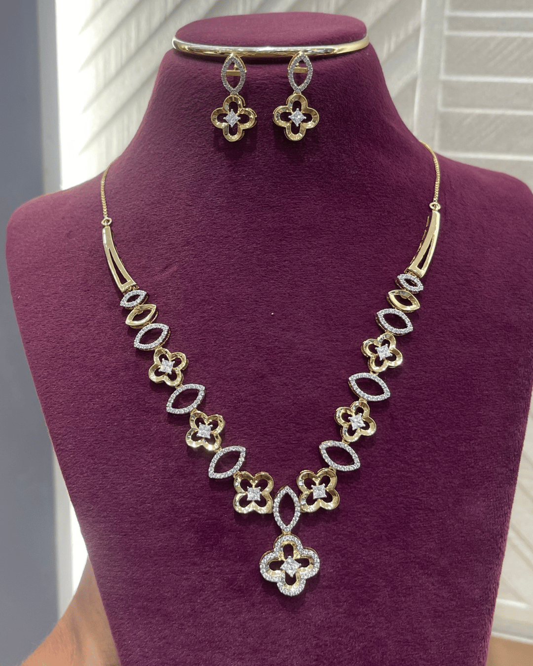 Elegant Heritage Nacklace