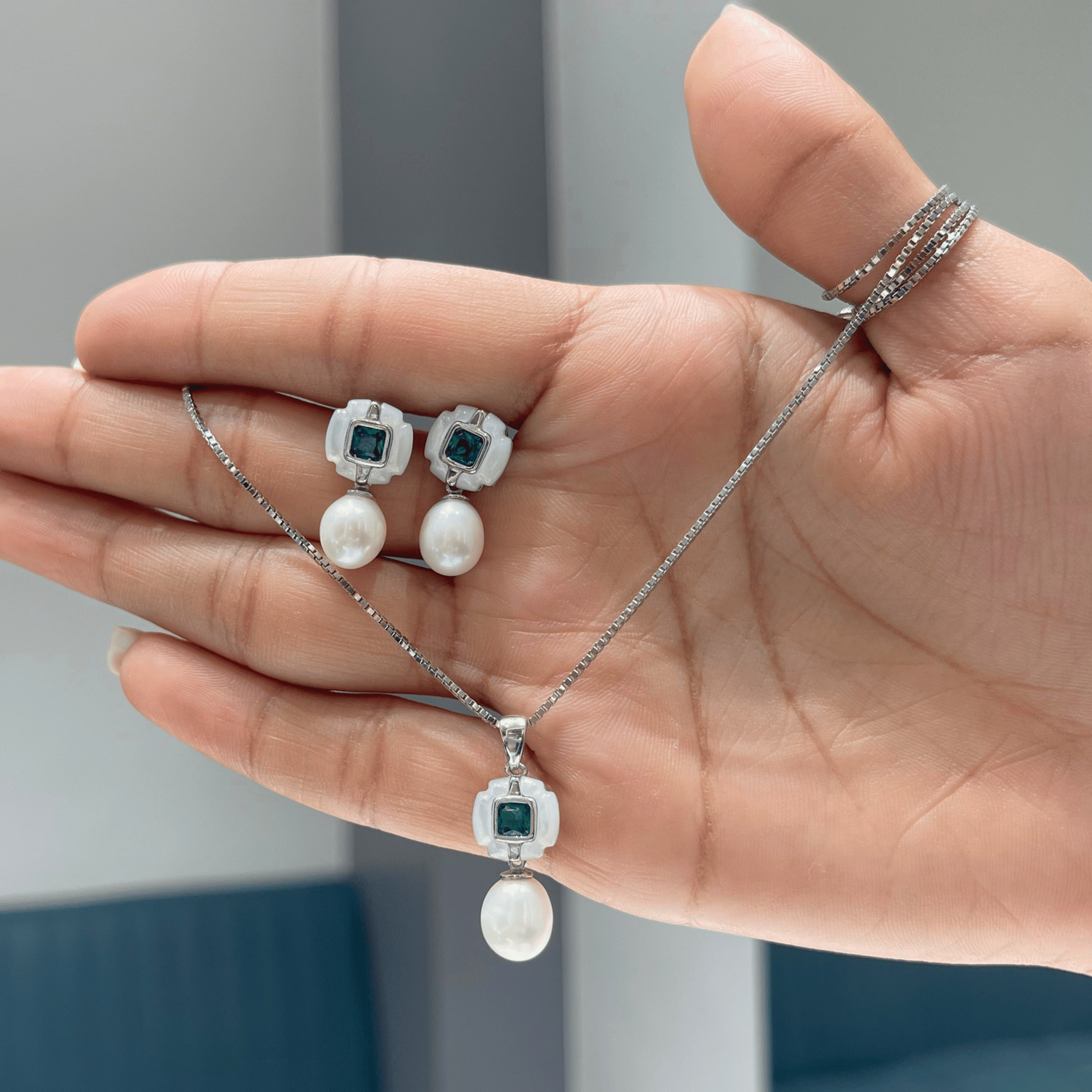 Sapphire Luxe Necklace Set