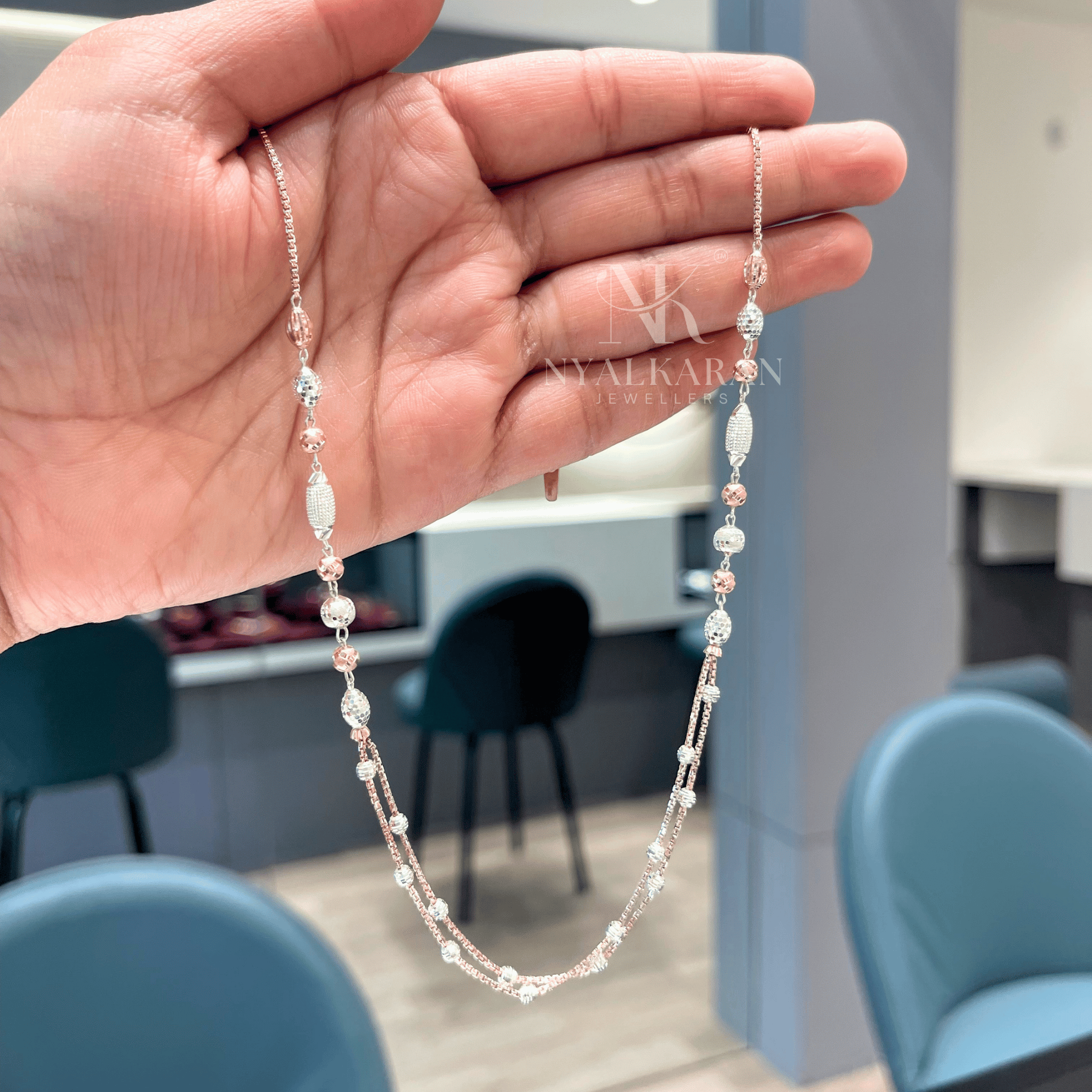 EleganceOval Dual Tone Silver Chain