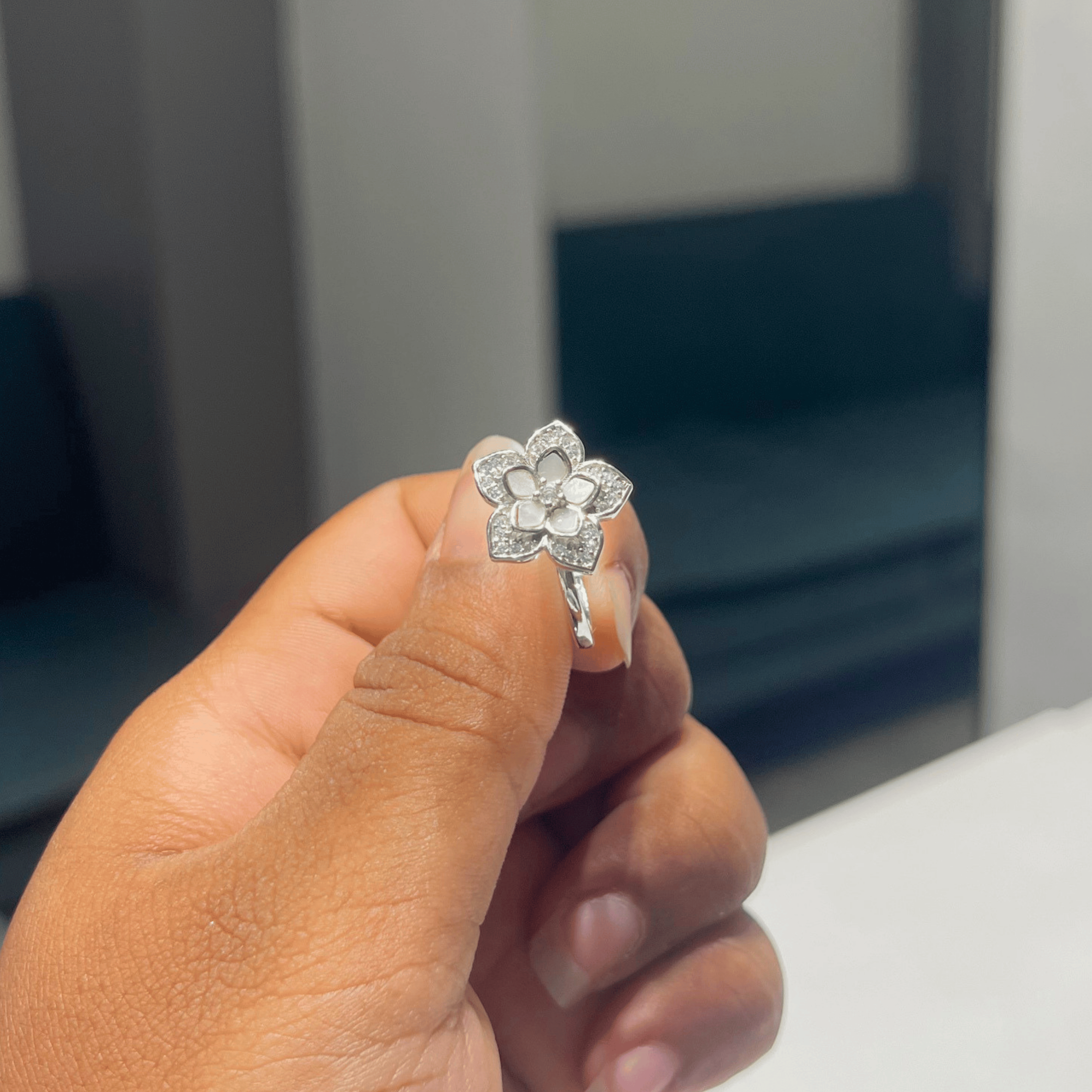 Lovely Shine Ring