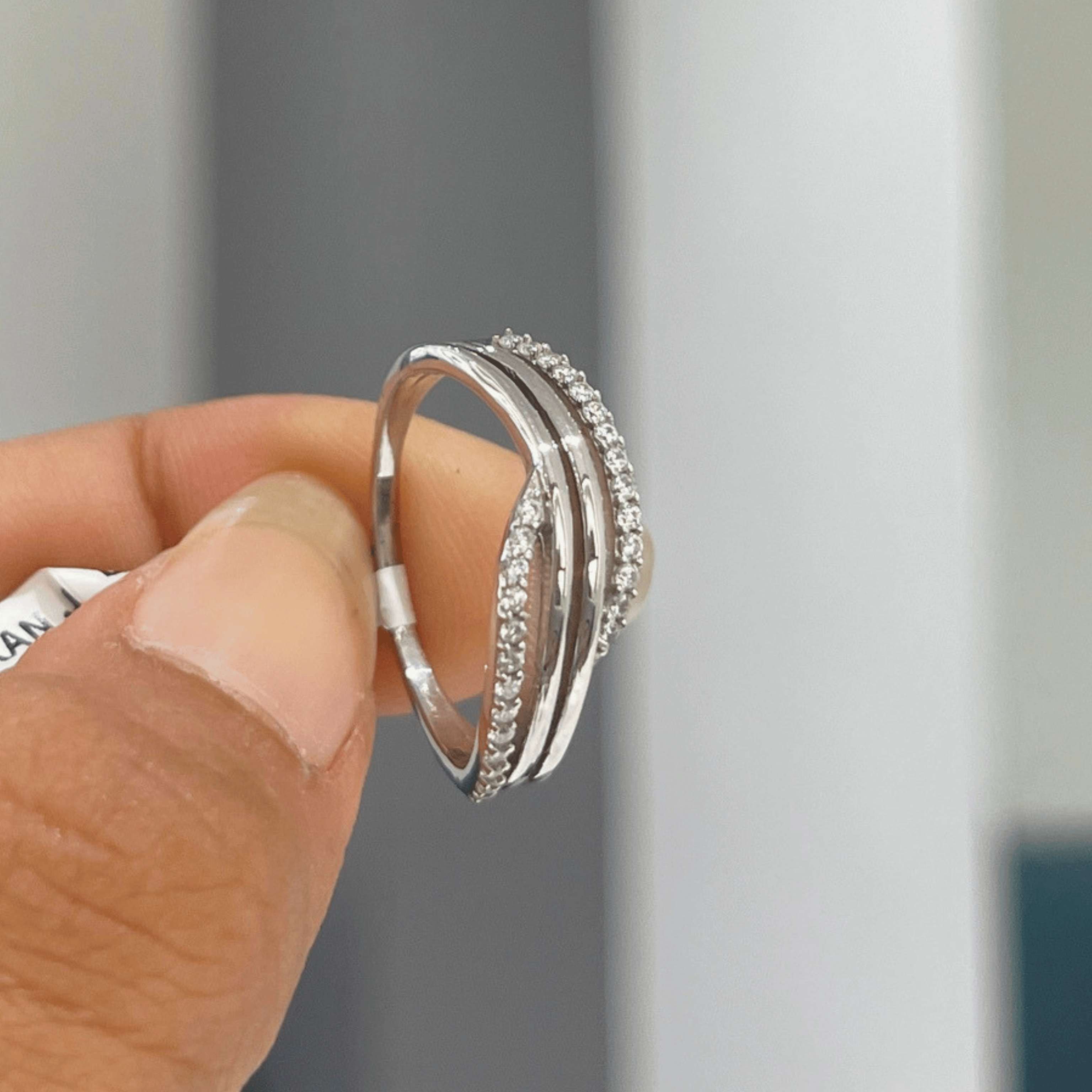 Aura Love Ring