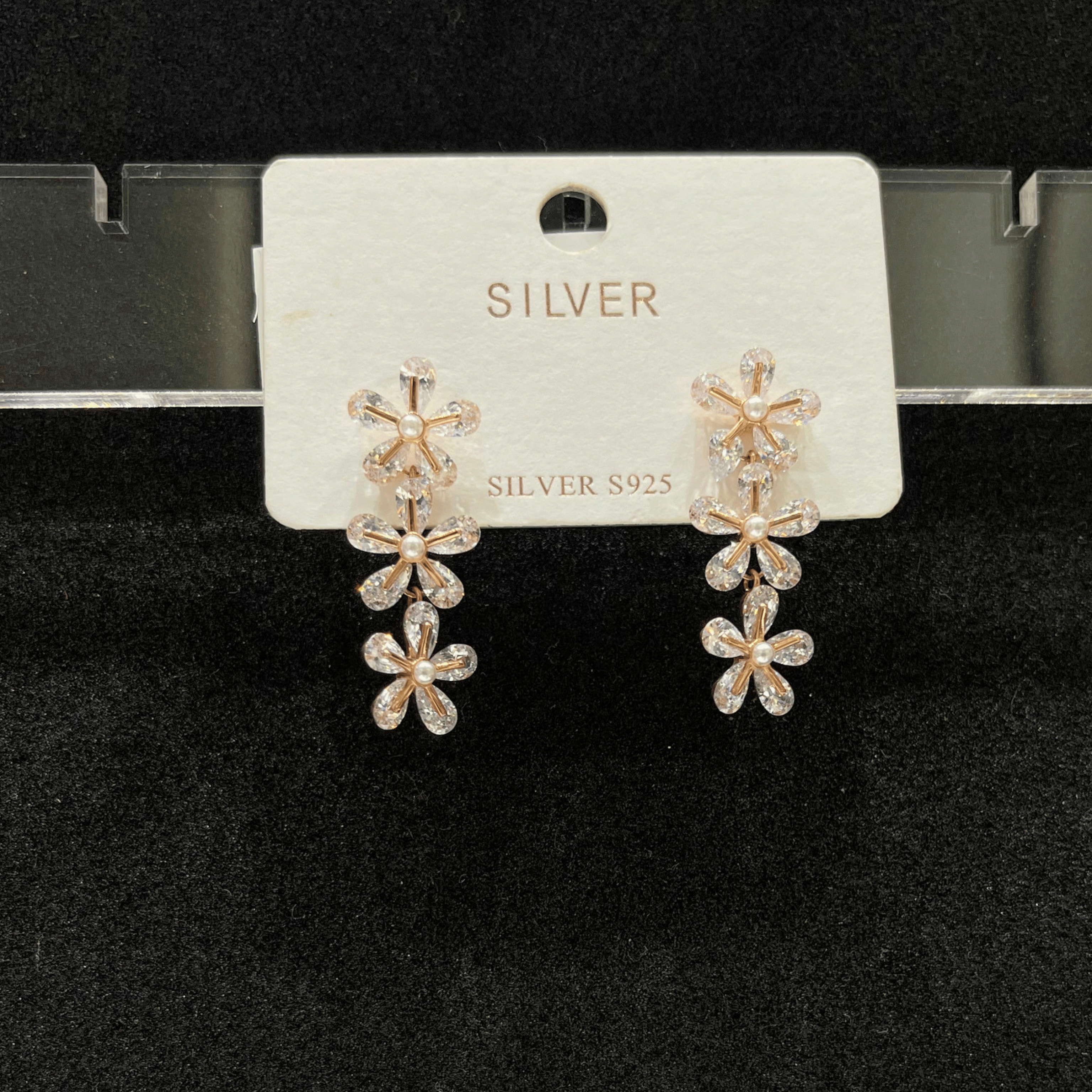 Queen Style Earrings
