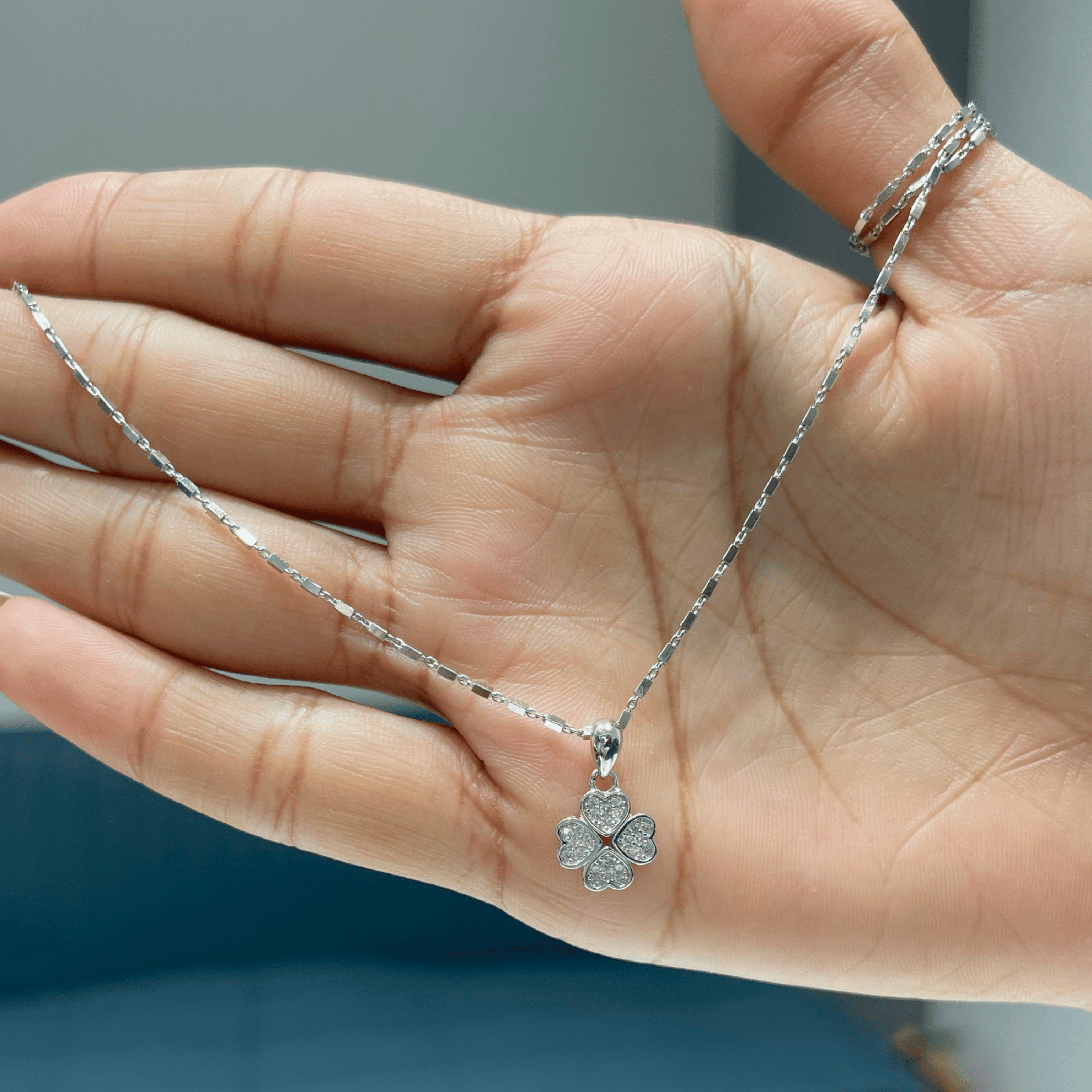 Sapphire Glow Pendant Set