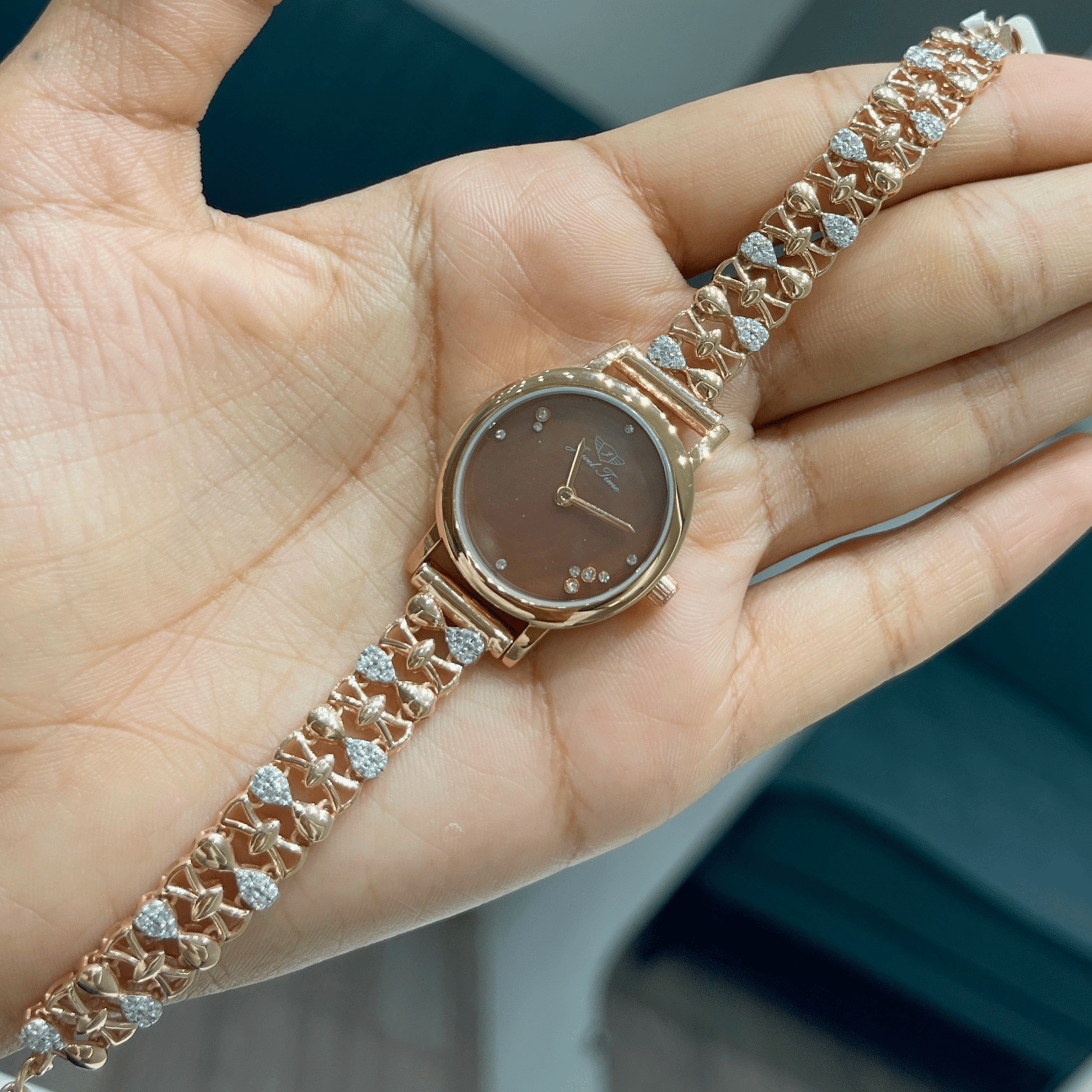 Classy Link Rose Watch