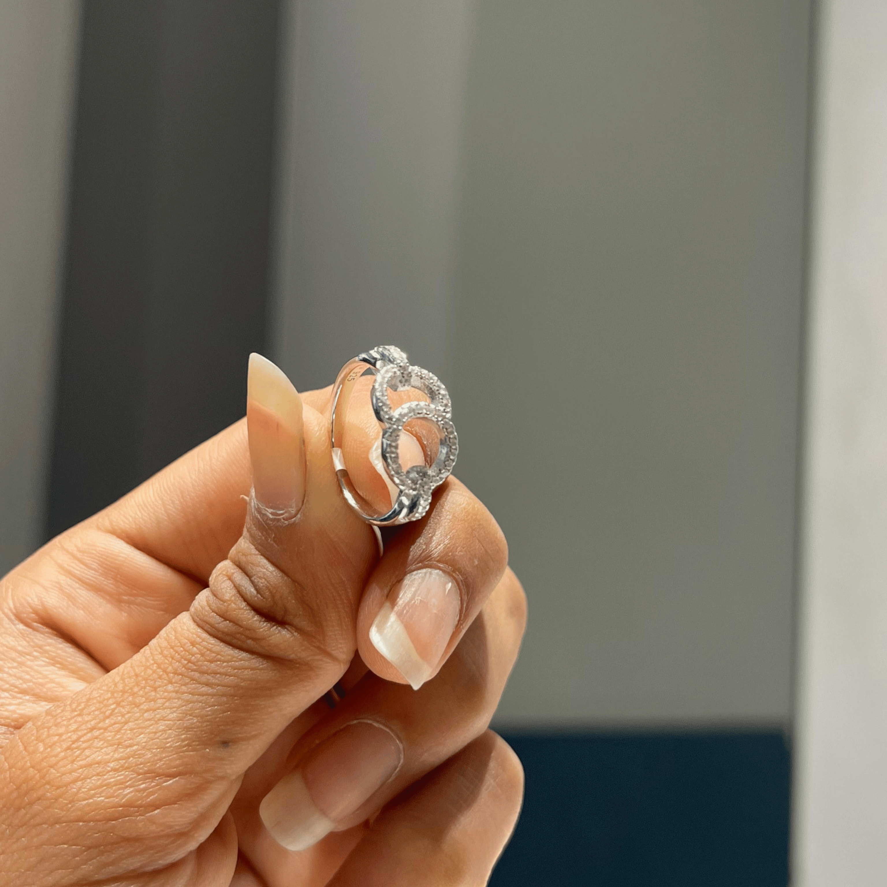 Elegant Edge Ring