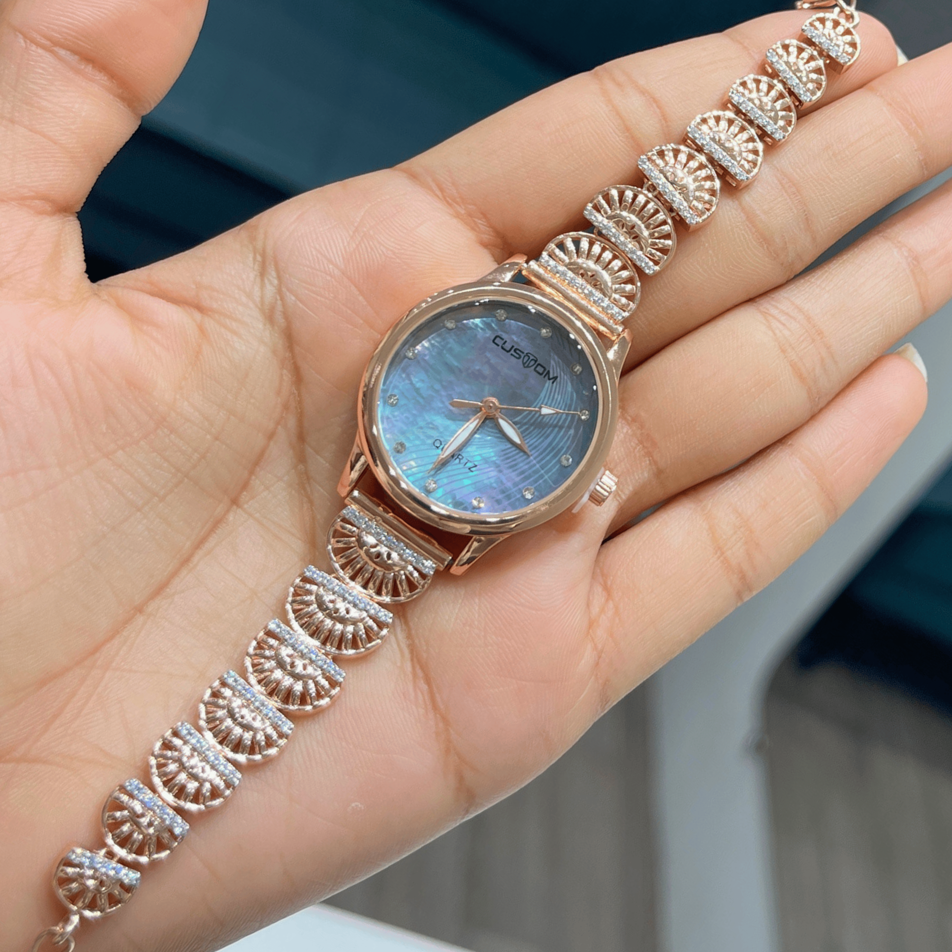 Elite Glow Chain Watch