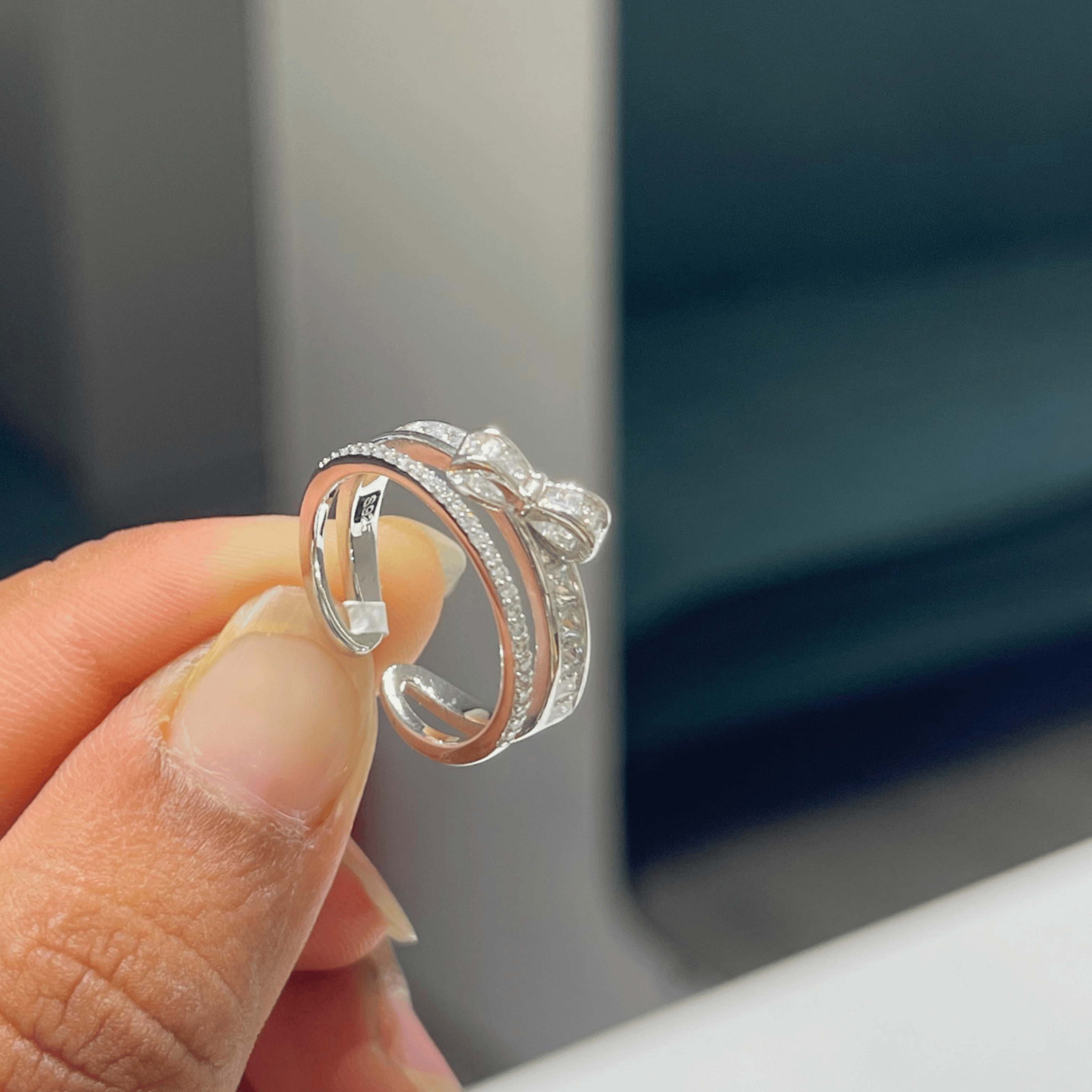Glitter Aura Ring