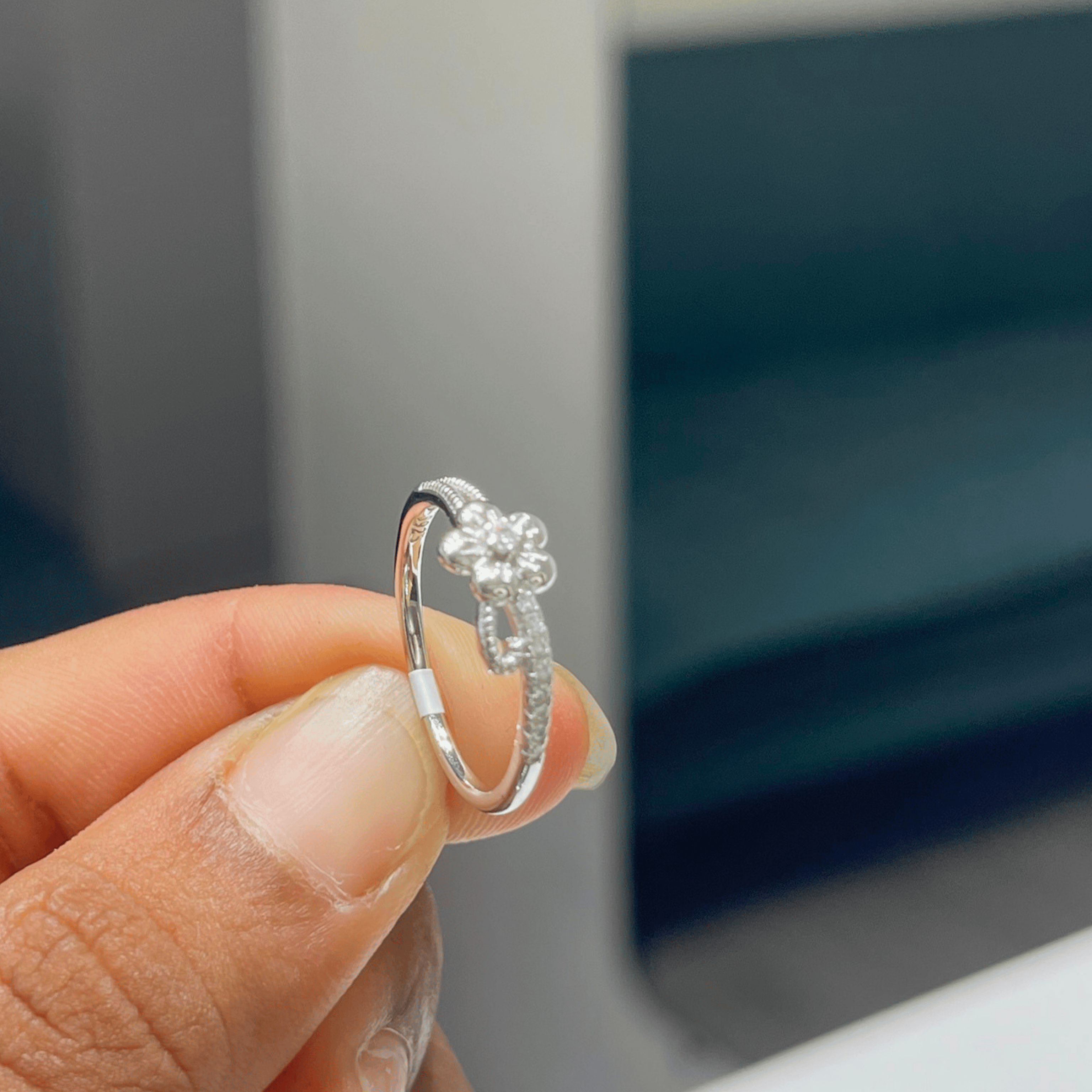 Luxury Aura Ring