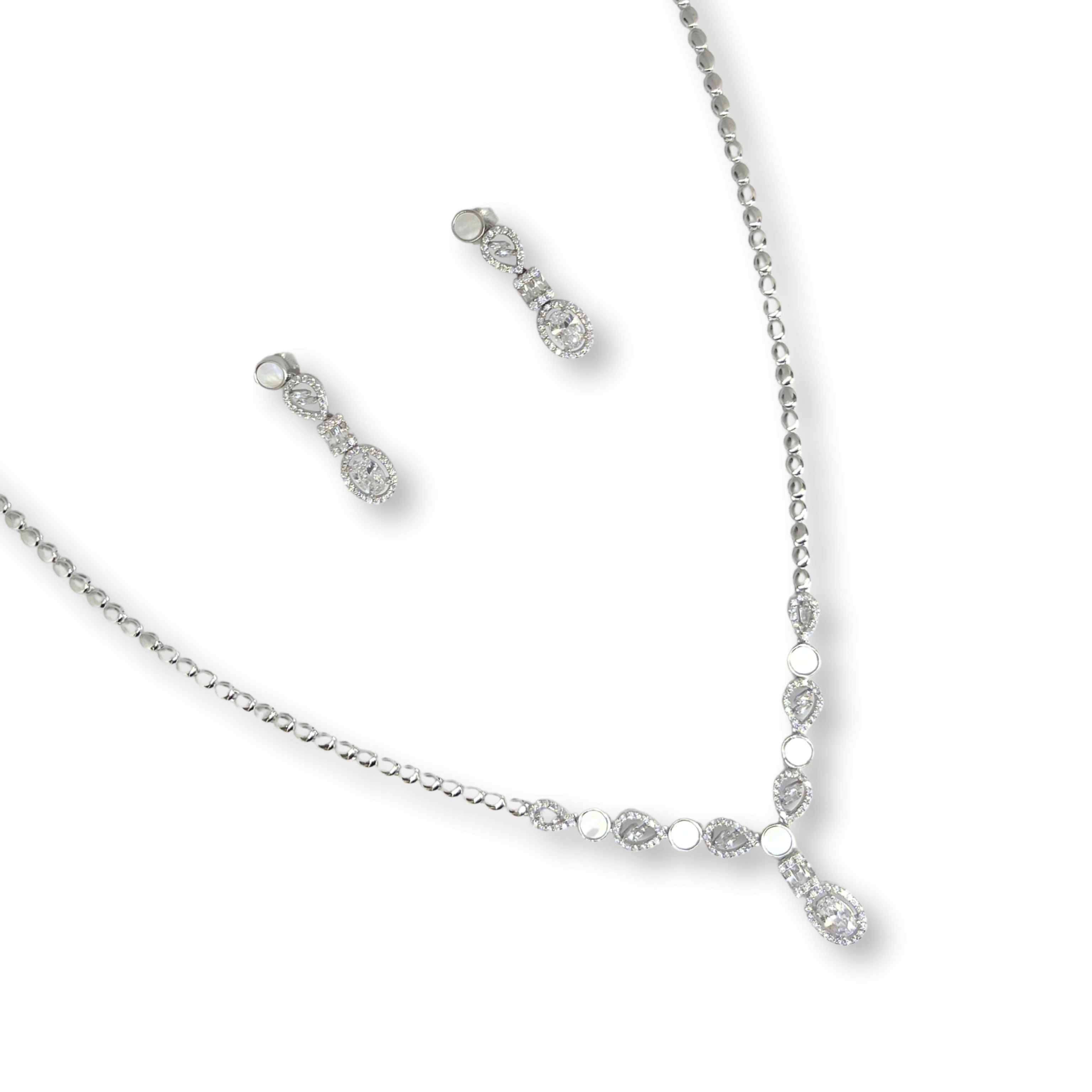 Dual Tone Diamond Look Fringe Necklace Set
