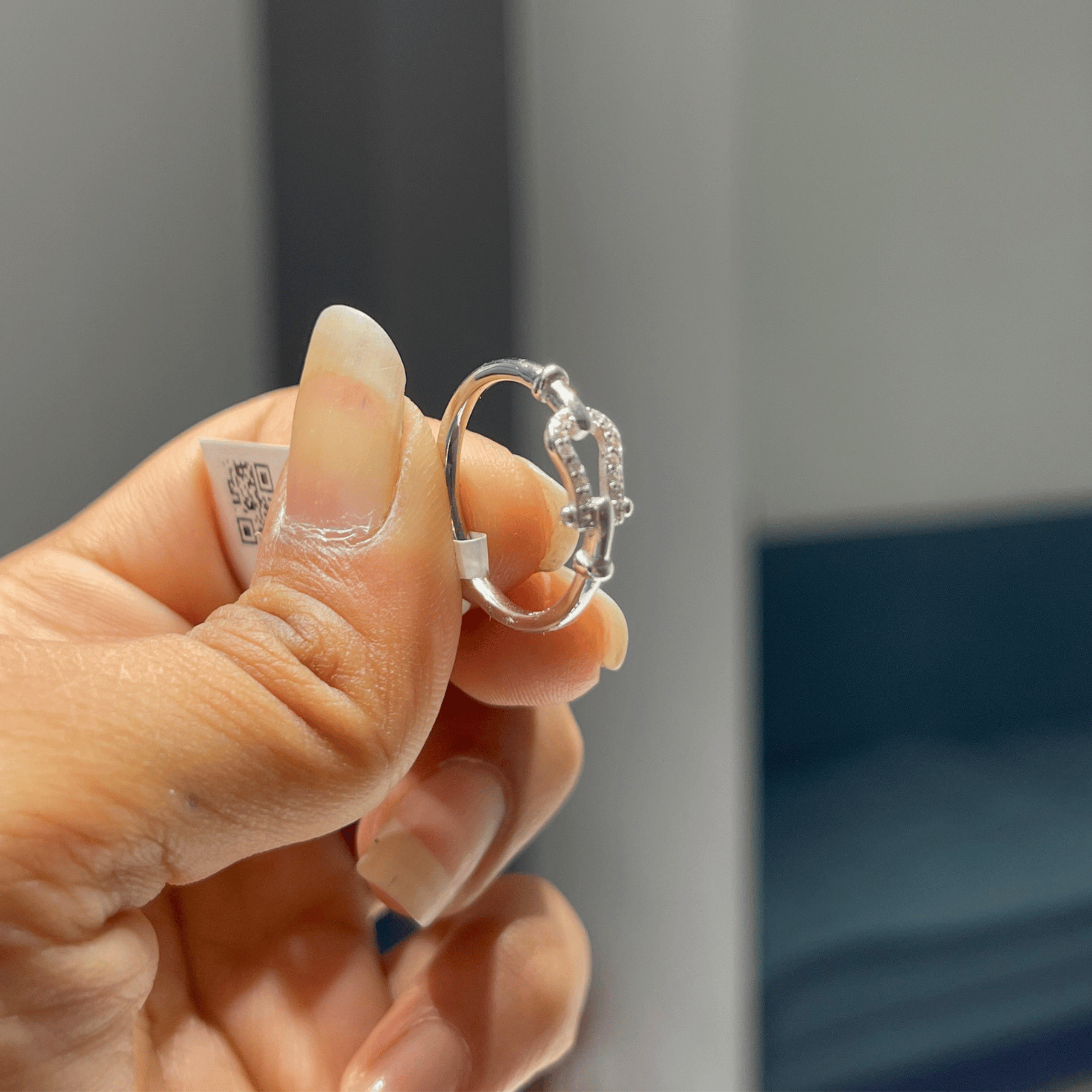 Elegant Cube Ring