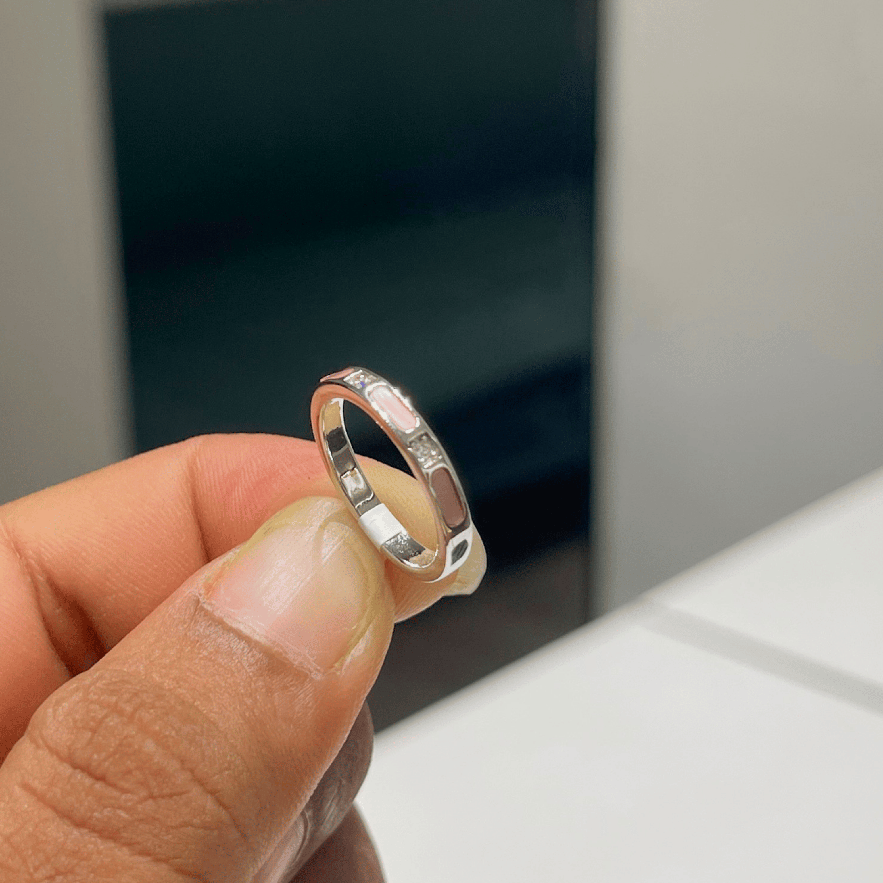 Elegant Spark Band