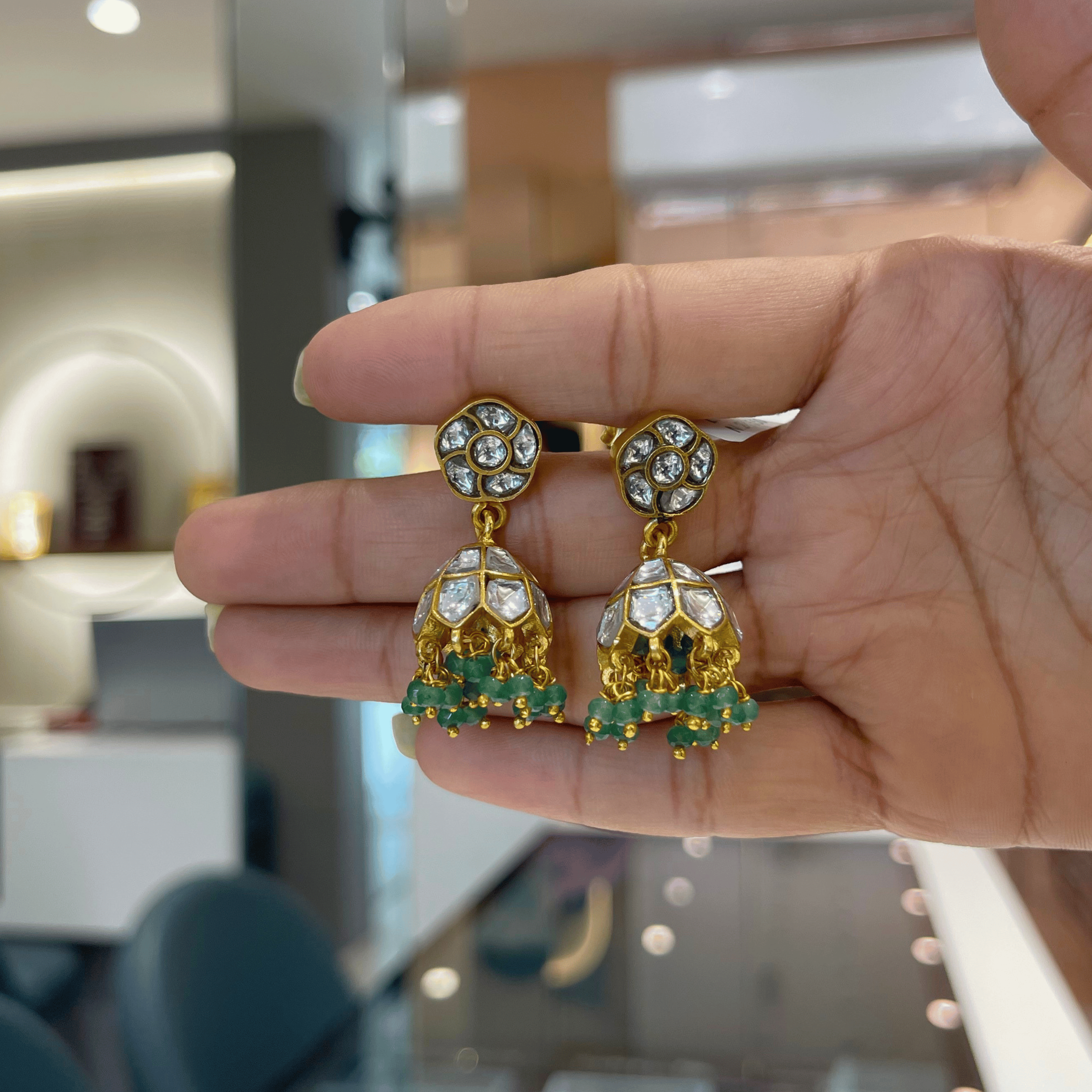Royal Touch Kundan Jhumka