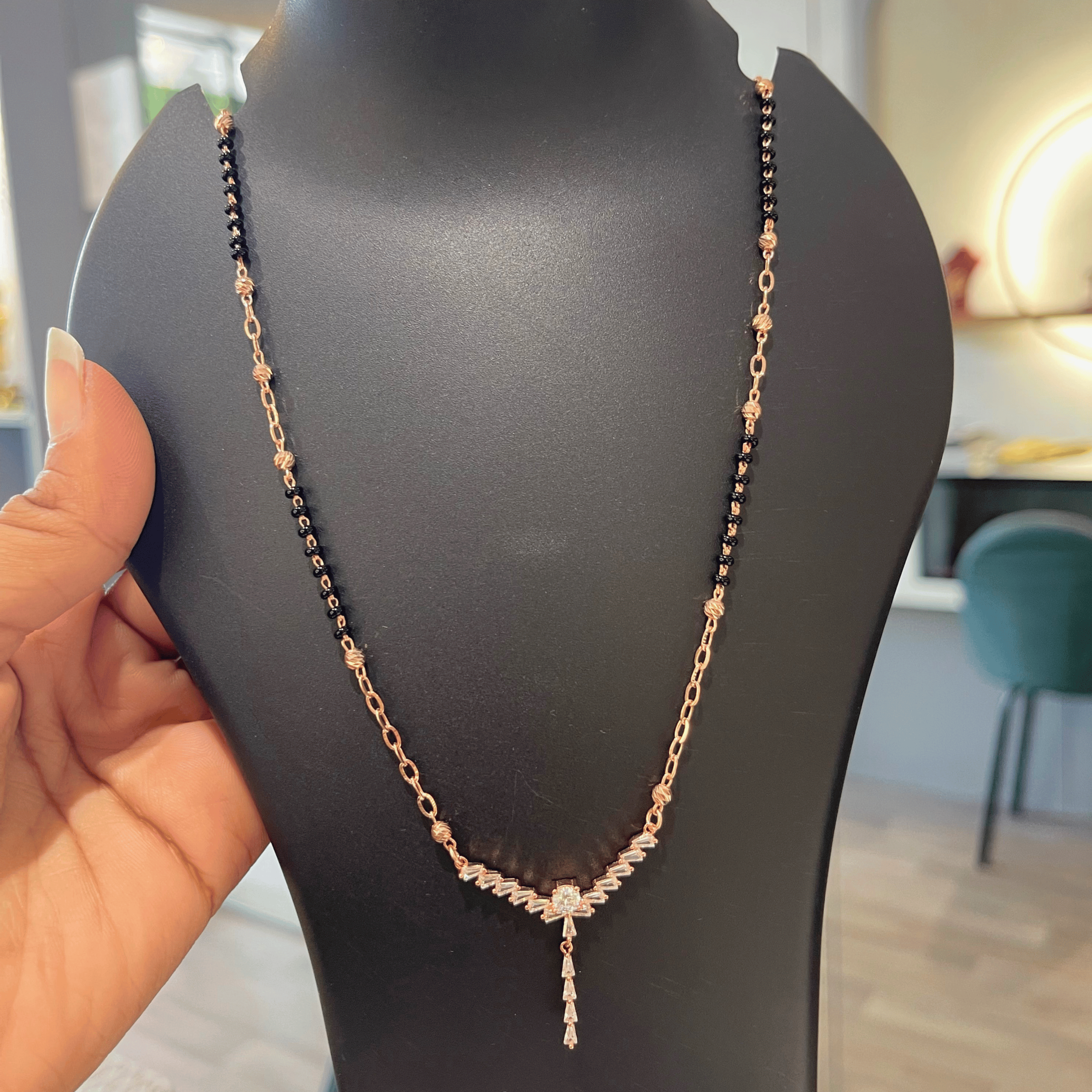 Royal Spark Mangalsutra 👑