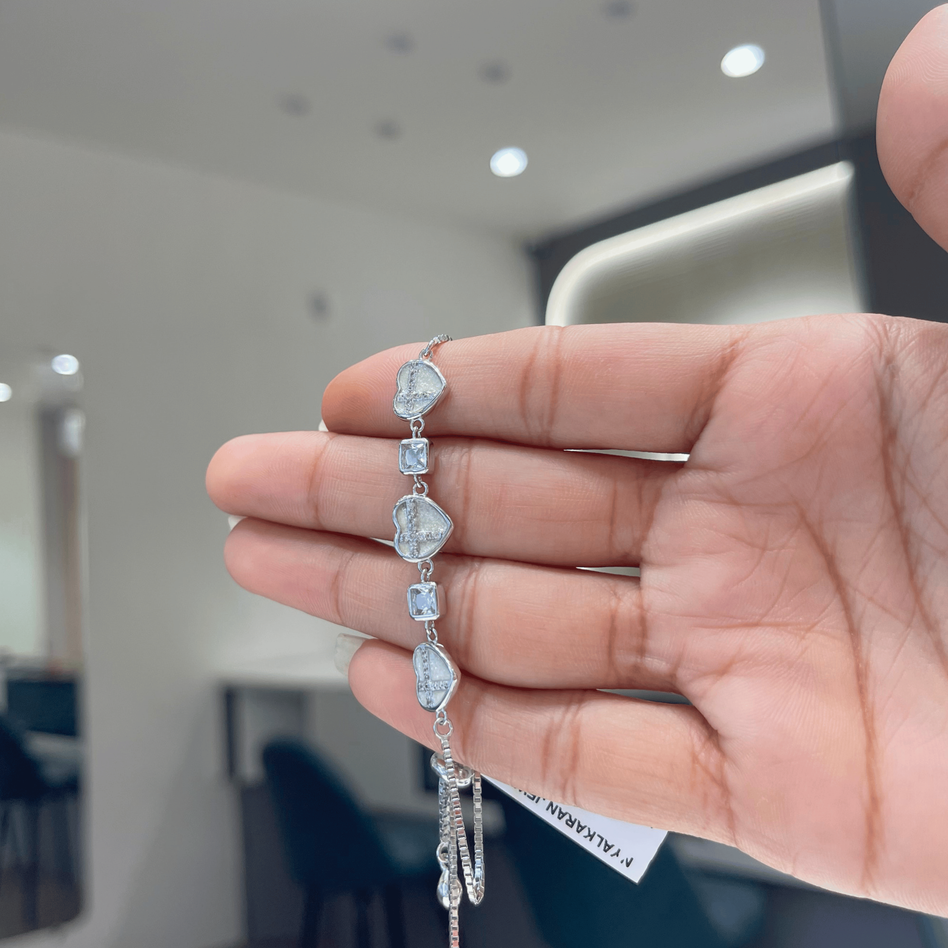 Crystal Knot Kada