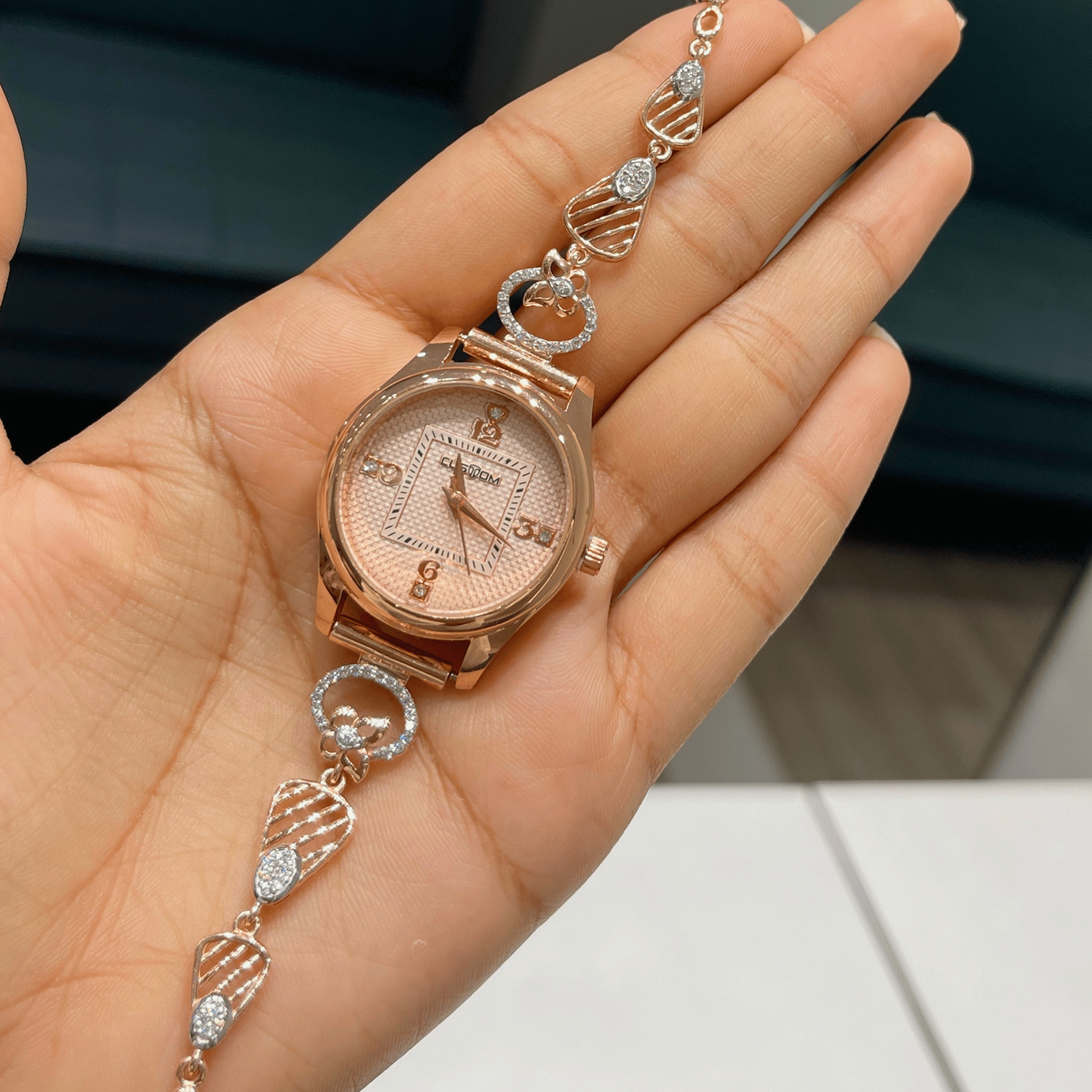 Luxe Loop Designer Watch