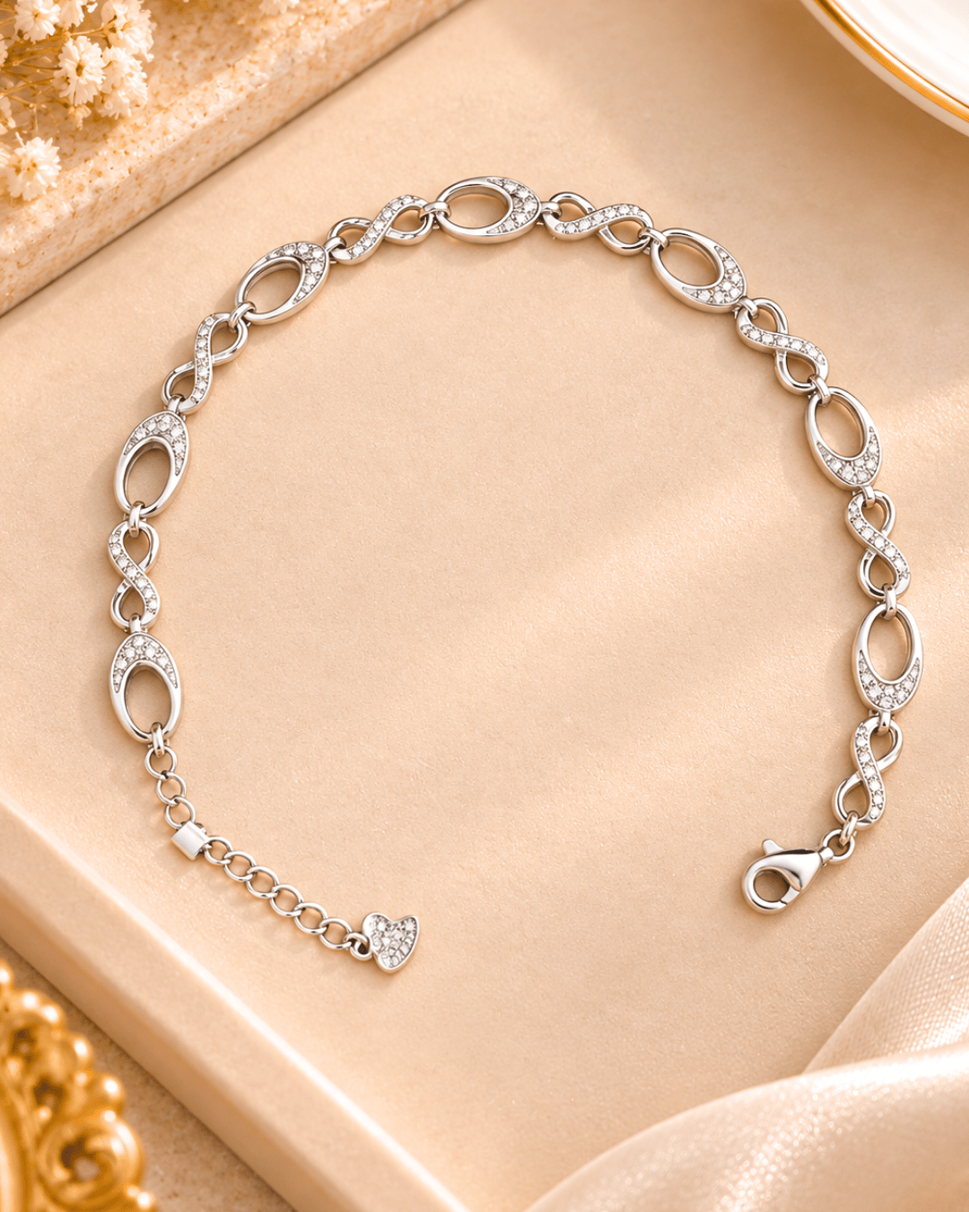 Avelina Pearl Bracelet