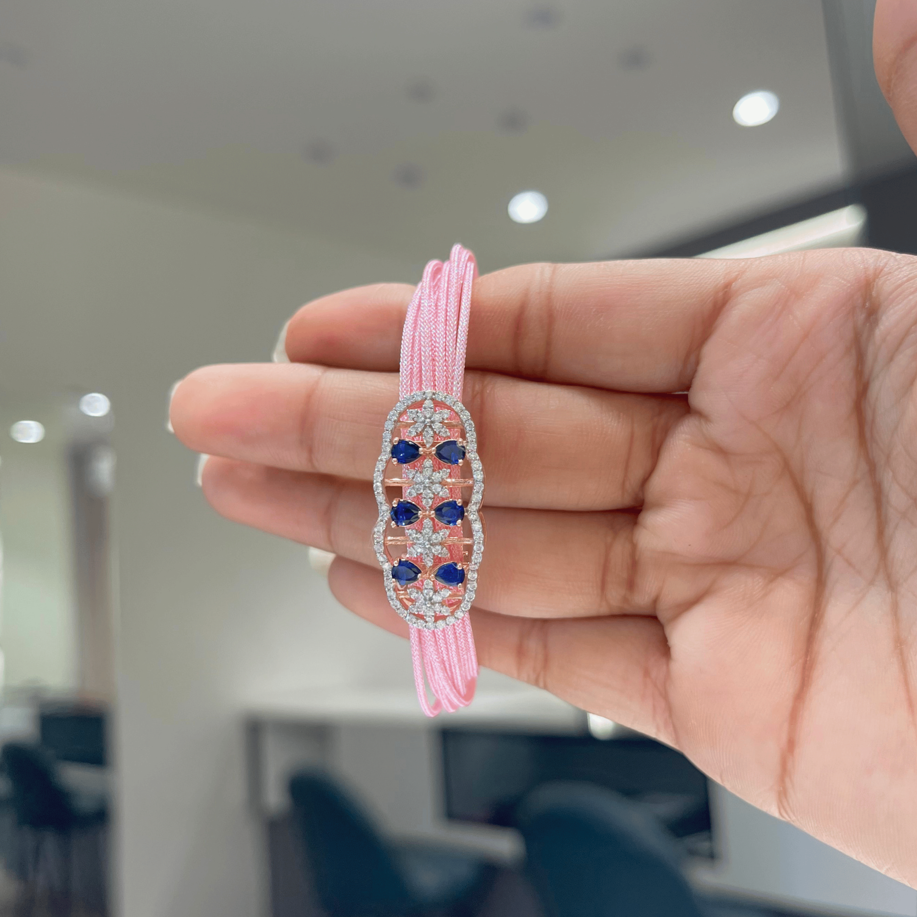 Crystal Beam Kada