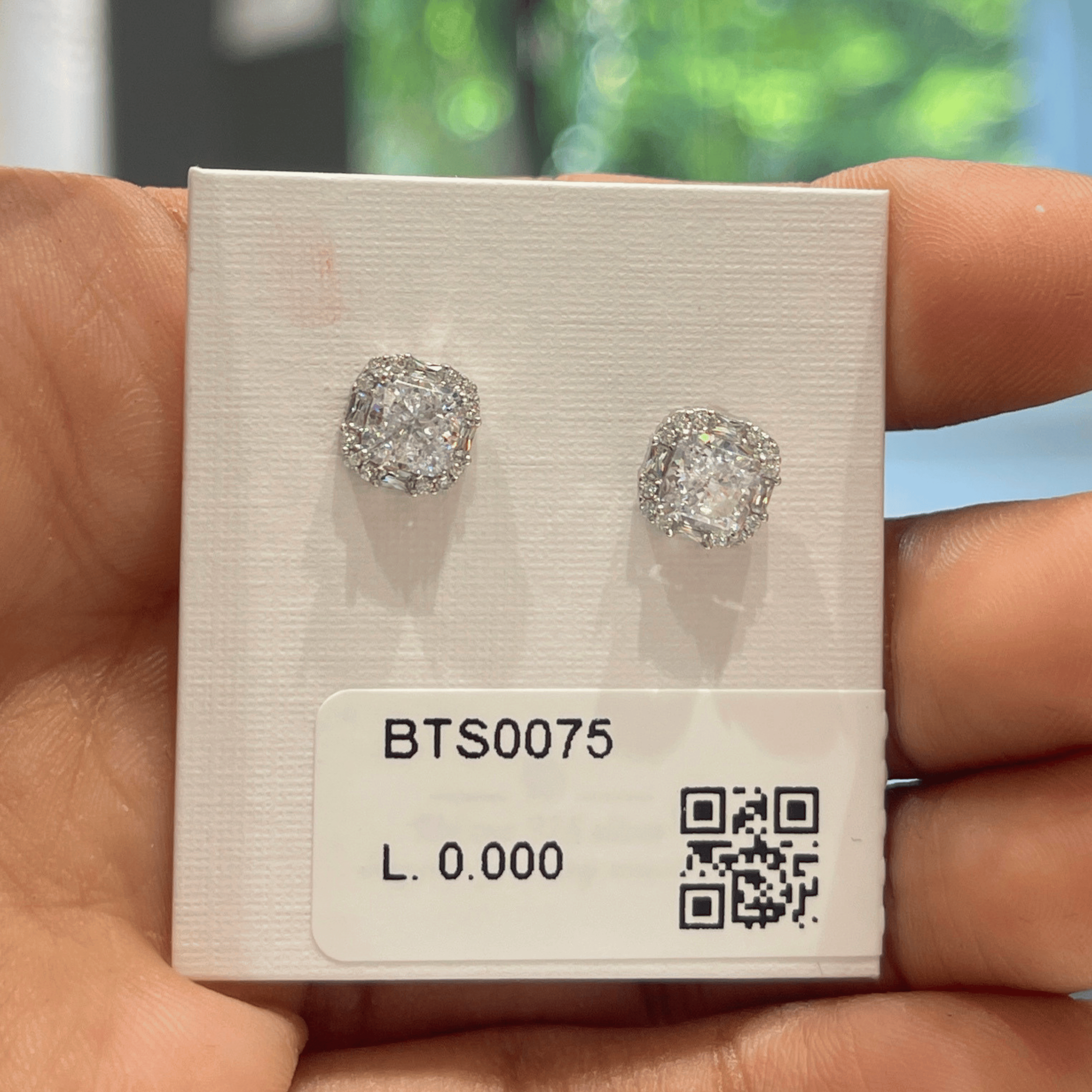 Diamond Glow  Studs