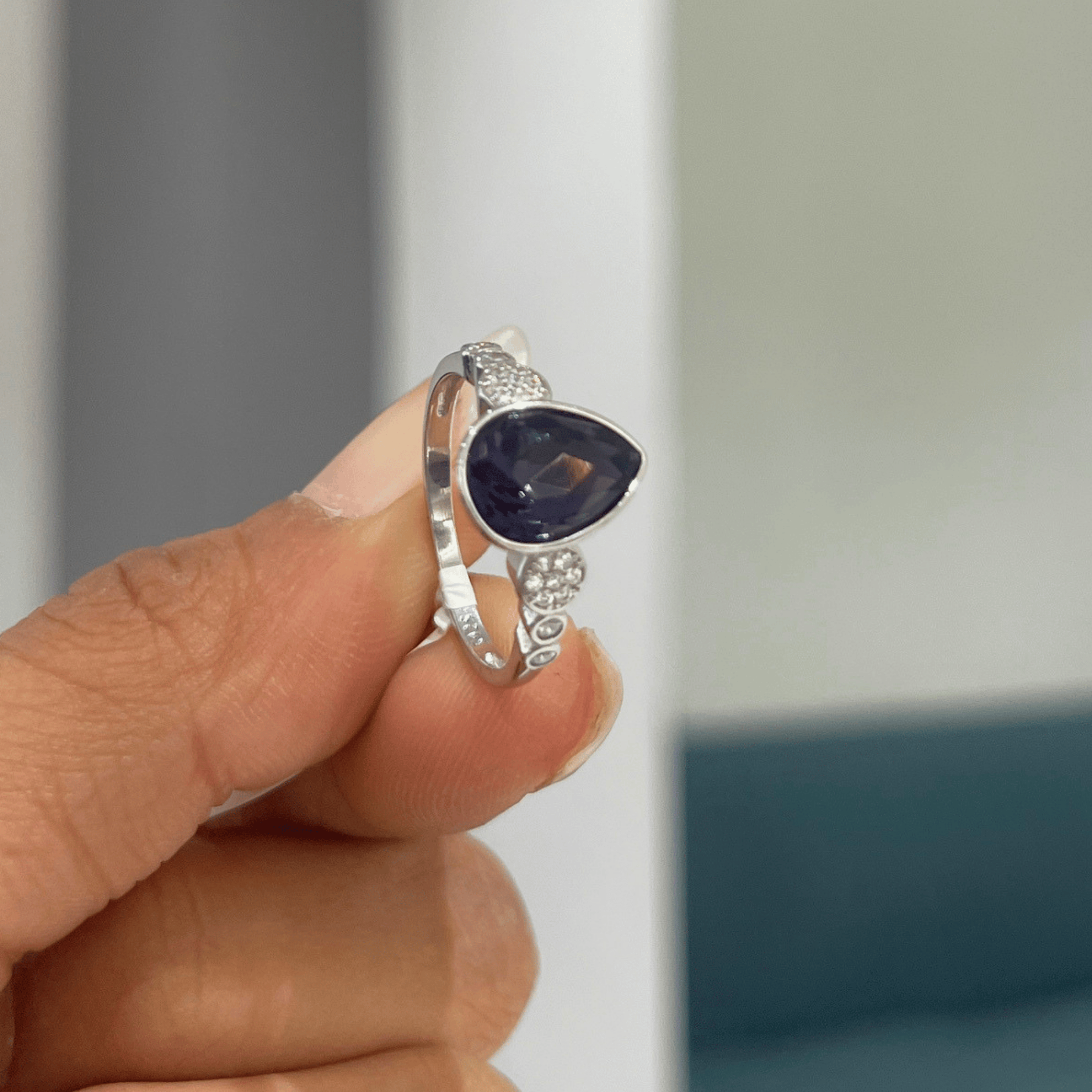 Pure Halo Ring