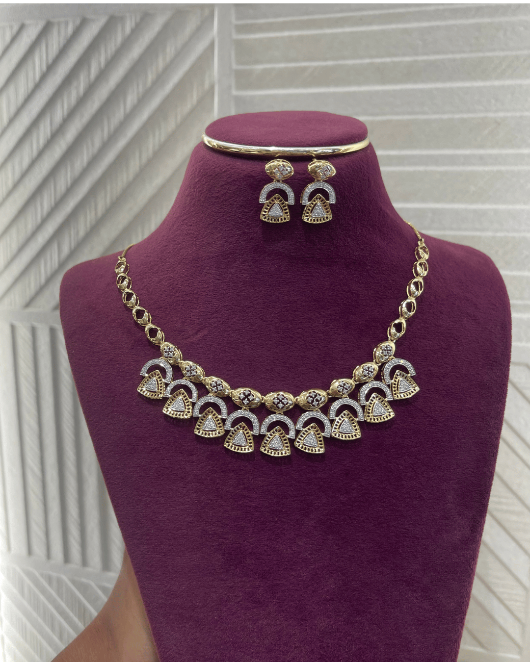 Royal Radiance Necklace