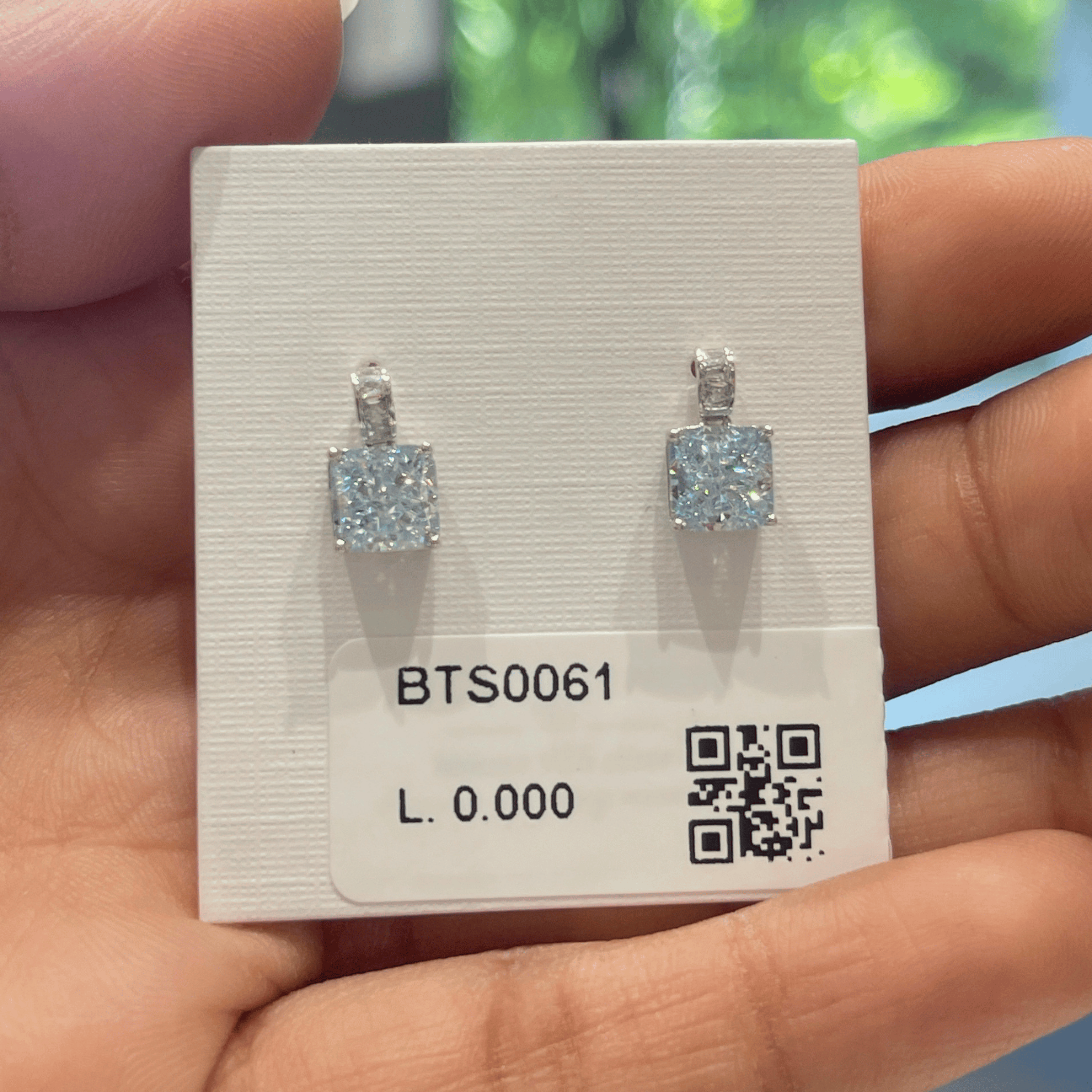 Luxury Studs
