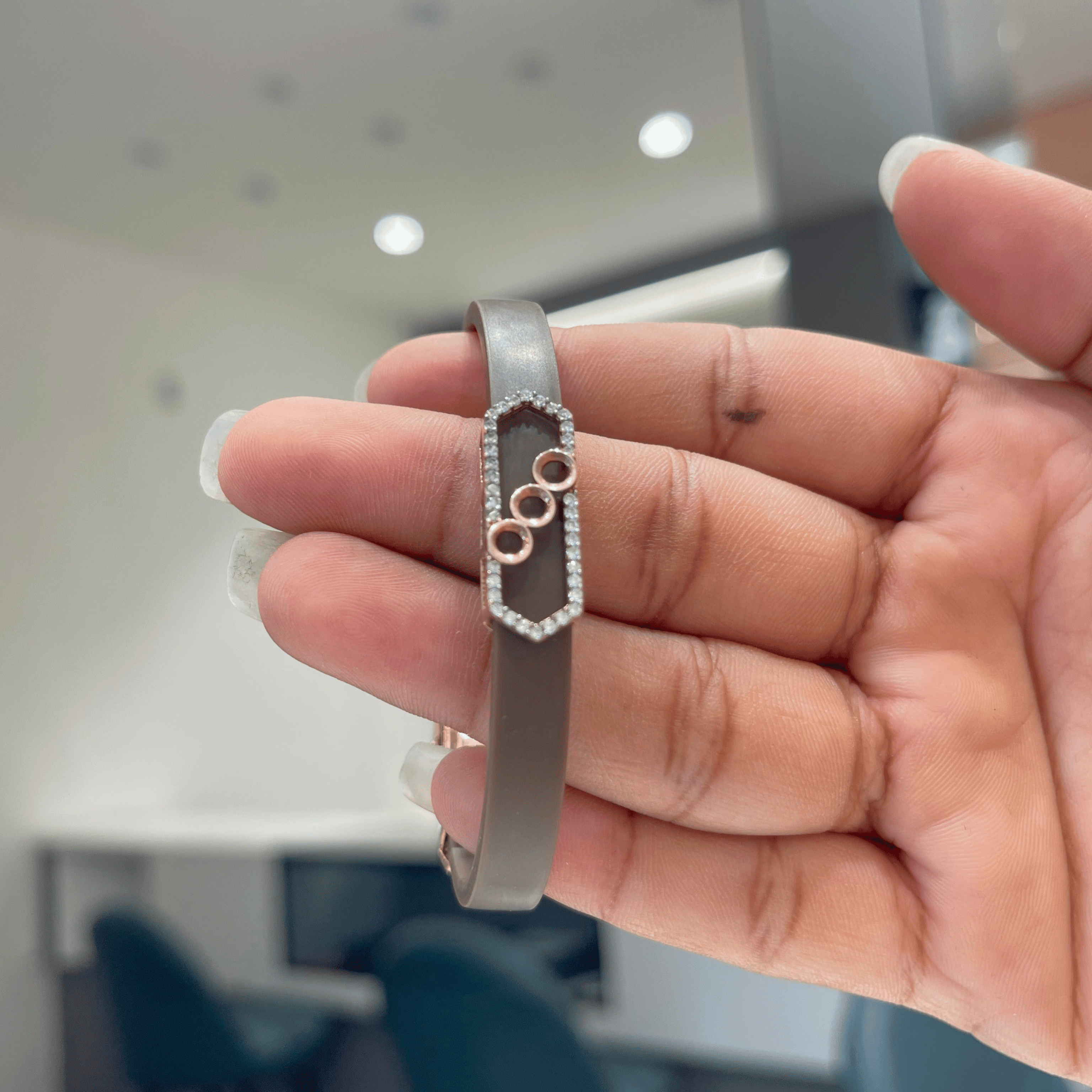 Trendy Twist Kada