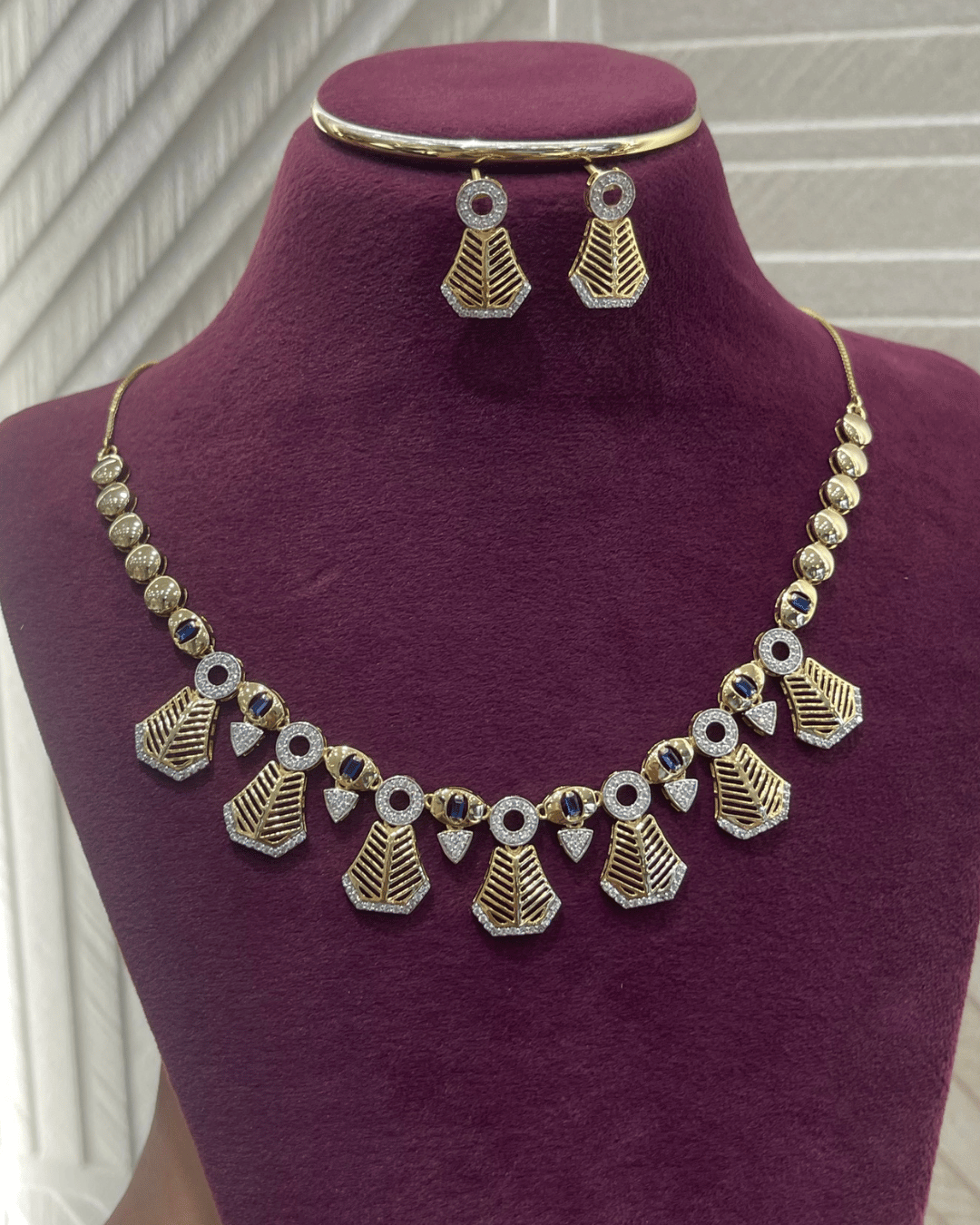 Regal Bloom Necklace